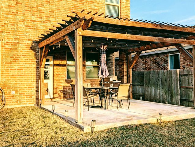 226 Thornless CIR, Buda, TX 78610