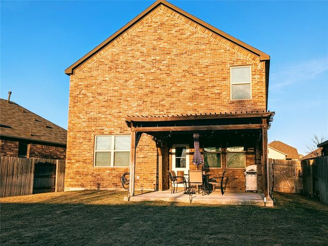 226 Thornless CIR, Buda, TX 78610