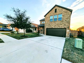 226 Thornless CIR, Buda, TX 78610