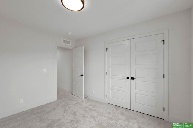 10908 S 98 Avenue Circle, Papillion, NE 68046