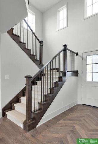 10908 S 98 Avenue Circle, Papillion, NE 68046