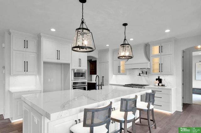 10908 S 98 Avenue Circle, Papillion, NE 68046