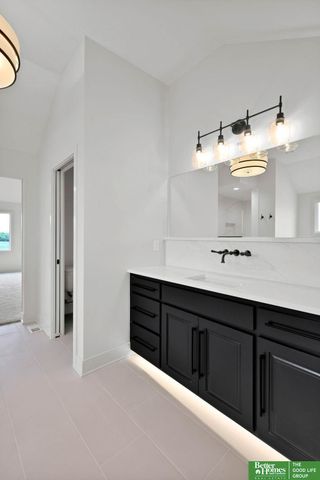 10908 S 98 Avenue Circle, Papillion, NE 68046