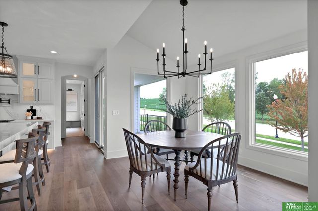 10908 S 98 Avenue Circle, Papillion, NE 68046