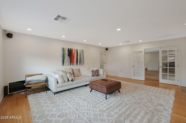 2226 E FAIRMOUNT Avenue, Phoenix, AZ 85016