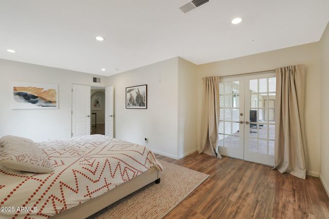 2226 E FAIRMOUNT Avenue, Phoenix, AZ 85016