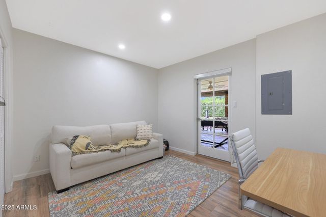 2226 E FAIRMOUNT Avenue, Phoenix, AZ 85016