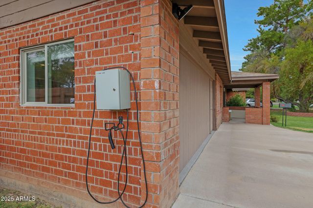 2226 E FAIRMOUNT Avenue, Phoenix, AZ 85016