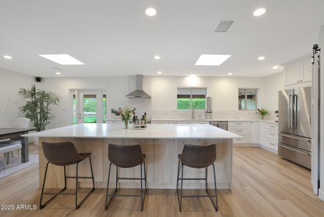 2226 E FAIRMOUNT Avenue, Phoenix, AZ 85016