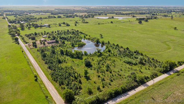 23140 Gun Club Road, Morris, OK 74445