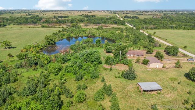 23140 Gun Club Road, Morris, OK 74445