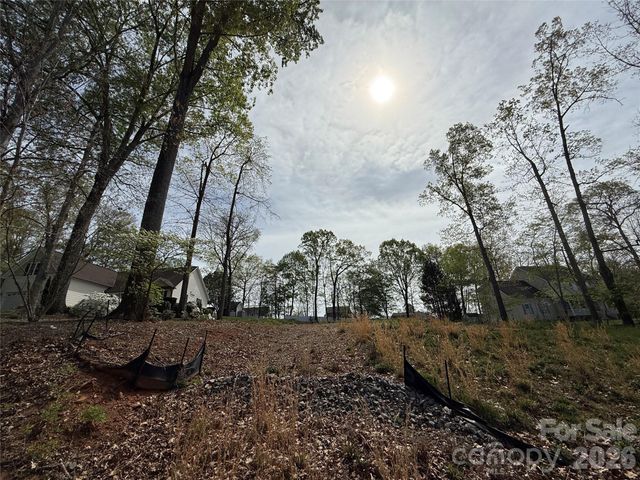 155 Greenwich Drive, Statesville, NC 28677
