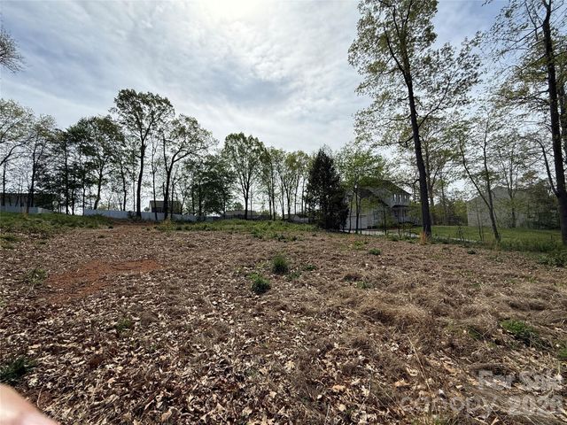 155 Greenwich Drive, Statesville, NC 28677