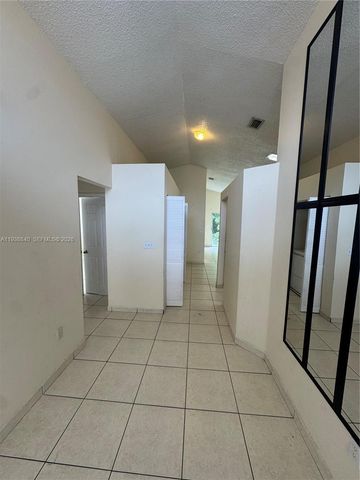 9957 W Elm Lane, Miramar, FL 33025
