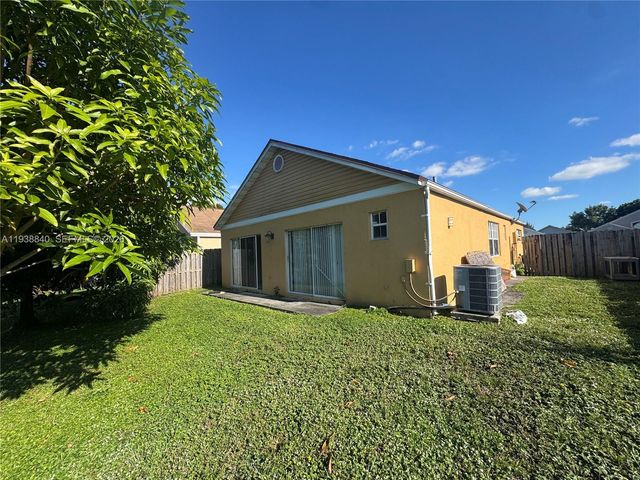 9957 W Elm Lane, Miramar, FL 33025