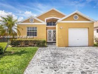 9957 W Elm Lane, Miramar, FL 33025