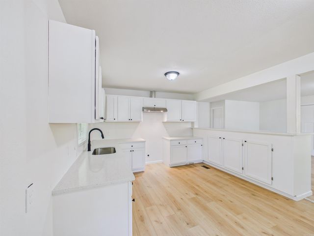 4311 W 18Th Street, Little Rock, AR 72204