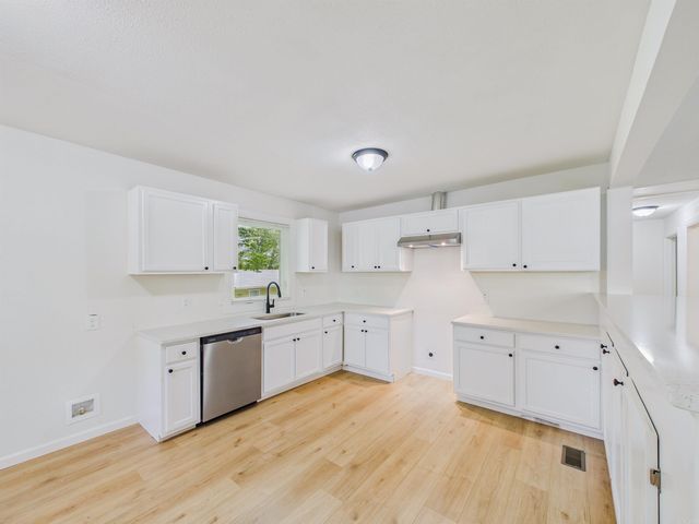 4311 W 18Th Street, Little Rock, AR 72204