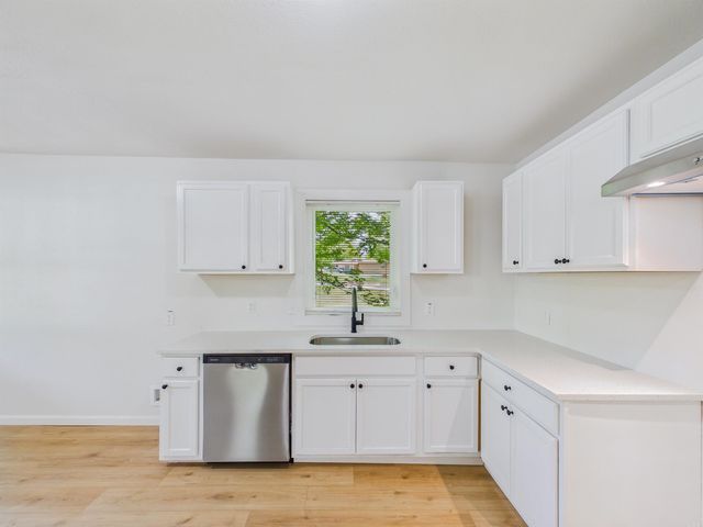 4311 W 18Th Street, Little Rock, AR 72204