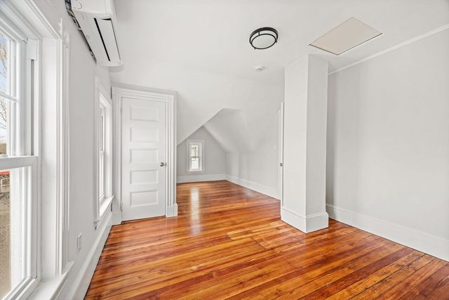 5 Hampstead Ln 2, Boston, MA 02130