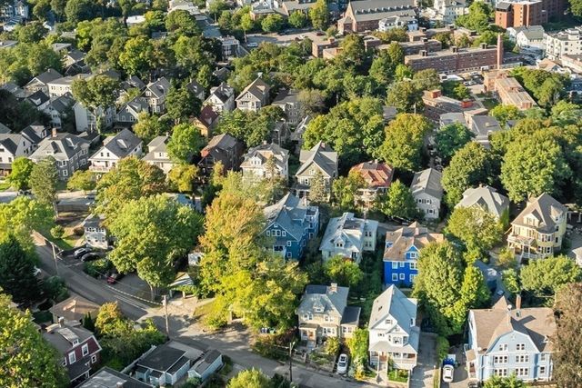 5 Hampstead Ln 2, Boston, MA 02130