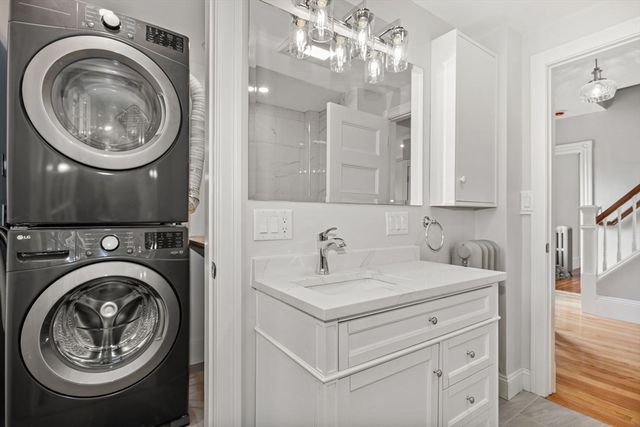 5 Hampstead Ln 2, Boston, MA 02130