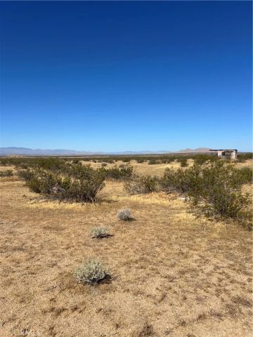 25229 E Avenue J, Lancaster, CA 93535