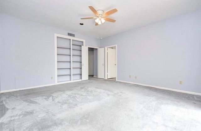 11747 Riverview Dr, Houston, TX 77077