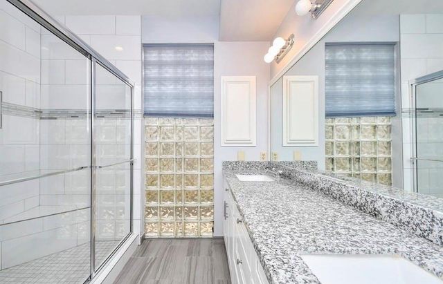 11747 Riverview Dr, Houston, TX 77077