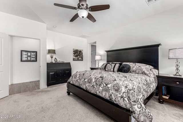 1184 W SILVER CREEK Lane, San Tan Valley, AZ 85140