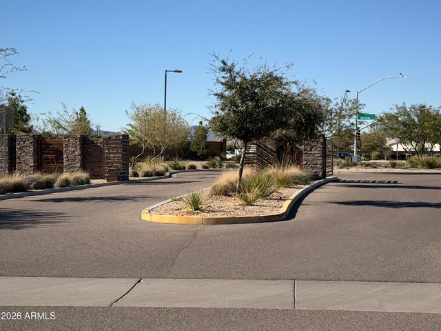 1184 W SILVER CREEK Lane, San Tan Valley, AZ 85140