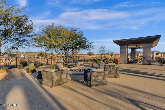 1184 W SILVER CREEK Lane, San Tan Valley, AZ 85140