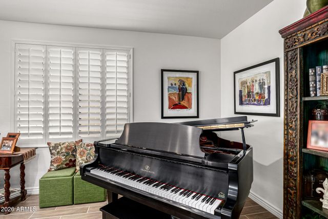 1184 W SILVER CREEK Lane, San Tan Valley, AZ 85140