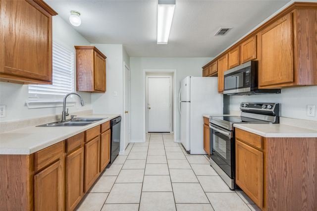 1521 Shawnee Road, Waxahachie, TX 75165