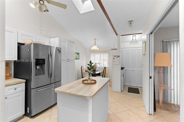 7640 NW 79th Ave L6, Tamarac, FL 33321