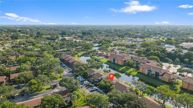 7640 NW 79th Ave L6, Tamarac, FL 33321