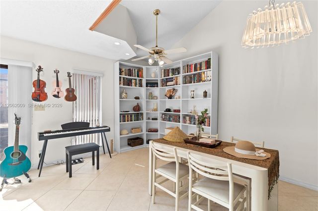7640 NW 79th Ave L6, Tamarac, FL 33321