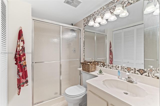 7640 NW 79th Ave L6, Tamarac, FL 33321