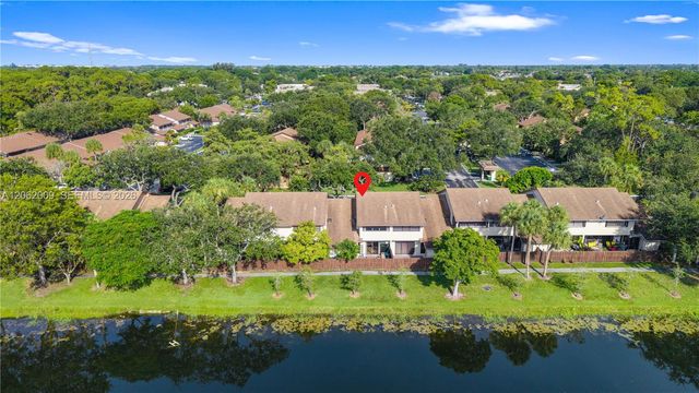 7640 NW 79th Ave L6, Tamarac, FL 33321