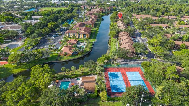 7640 NW 79th Ave L6, Tamarac, FL 33321