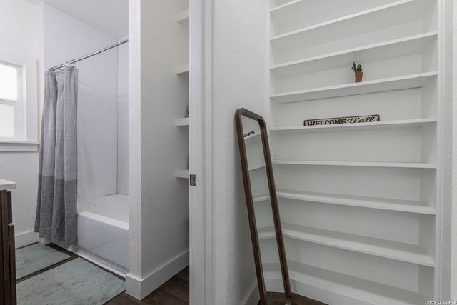 311 Beal St, San Antonio, TX 78201