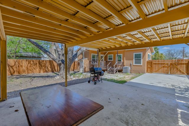 311 Beal St, San Antonio, TX 78201