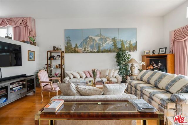 7307 Hannum Avenue, Culver City, CA 90230