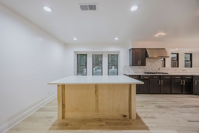 5117 Greensboro Drive, Sachse, TX 75048