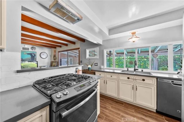 3506 Henrietta Ave, La Crescenta, CA 91214