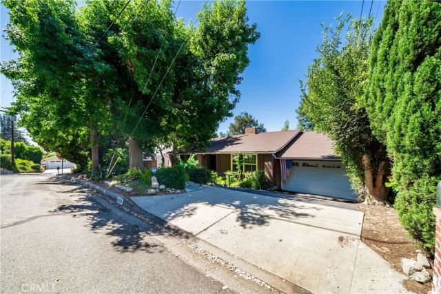 3506 Henrietta Ave, La Crescenta, CA 91214