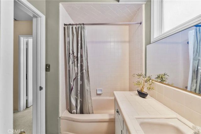 3506 Henrietta Ave, La Crescenta, CA 91214