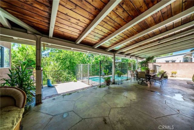 3506 Henrietta Ave, La Crescenta, CA 91214