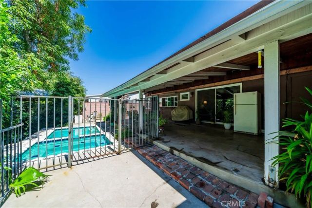 3506 Henrietta Ave, La Crescenta, CA 91214