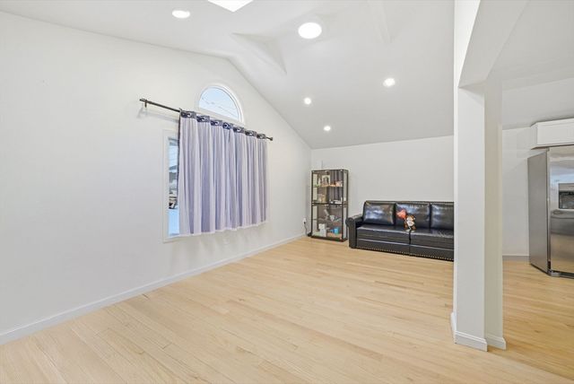 2 Chestnut Terrace, Lynn, MA 01902